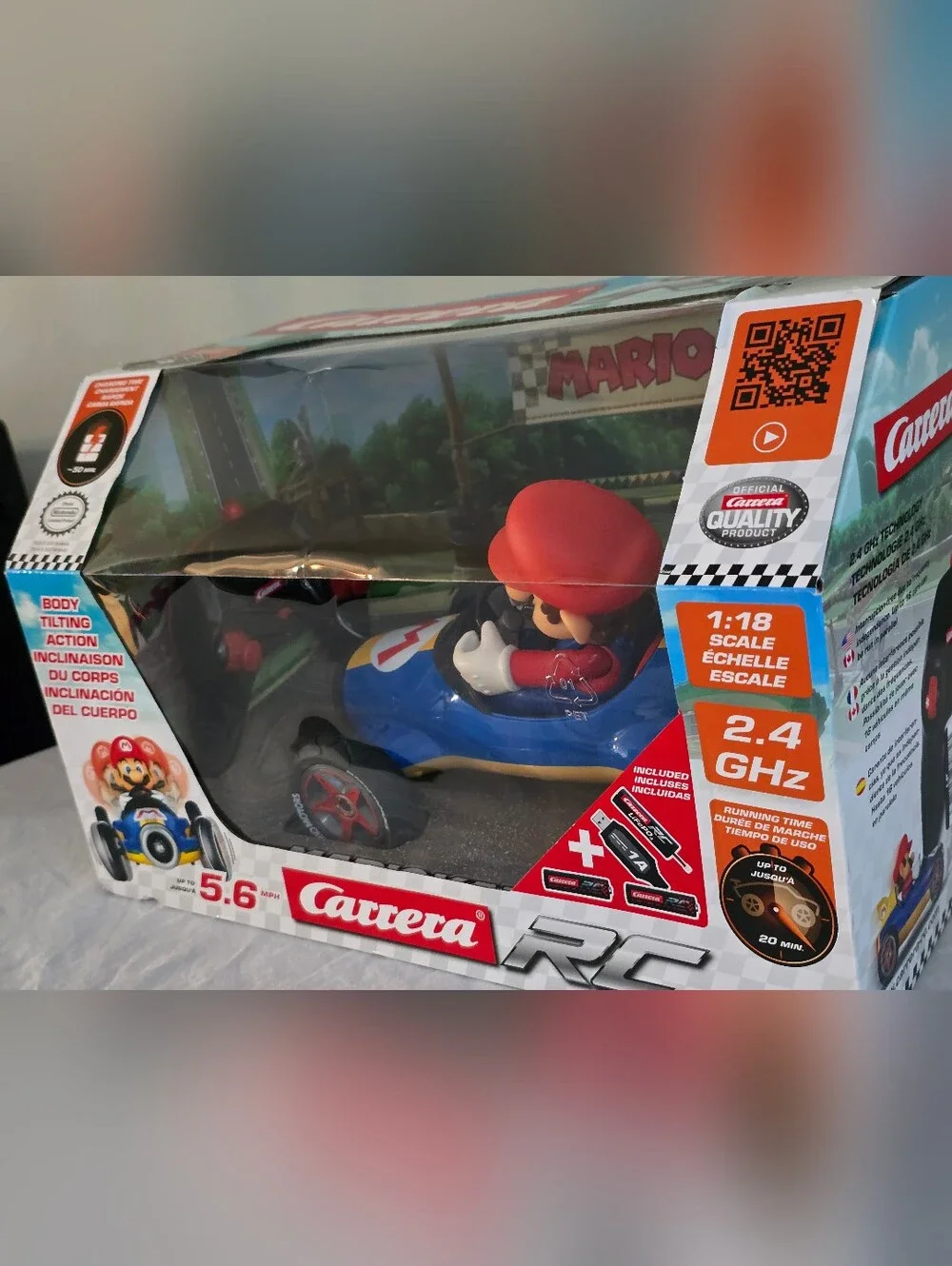 Nintendo Carrera RC Mario Kart -  Mach 8 Mario 2.4 GHz